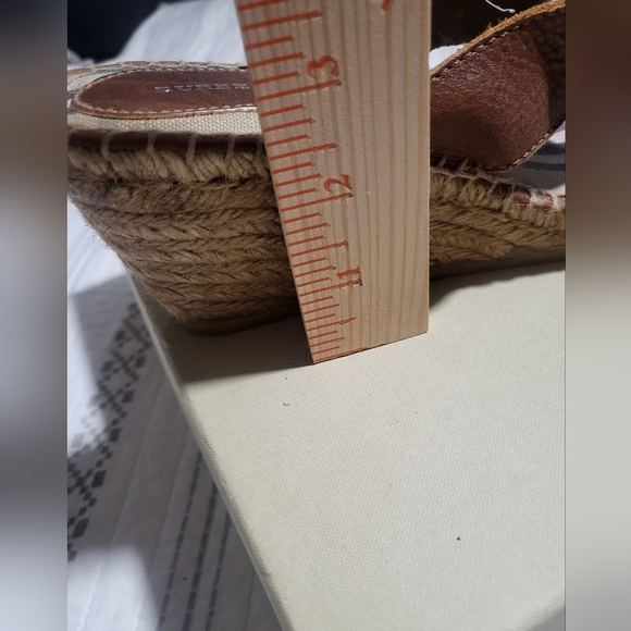 Burberry Authentic Nova Check Brown Leather Espadrille Wedge Sandals Sz 40 US 9 - Picture 6 of 6